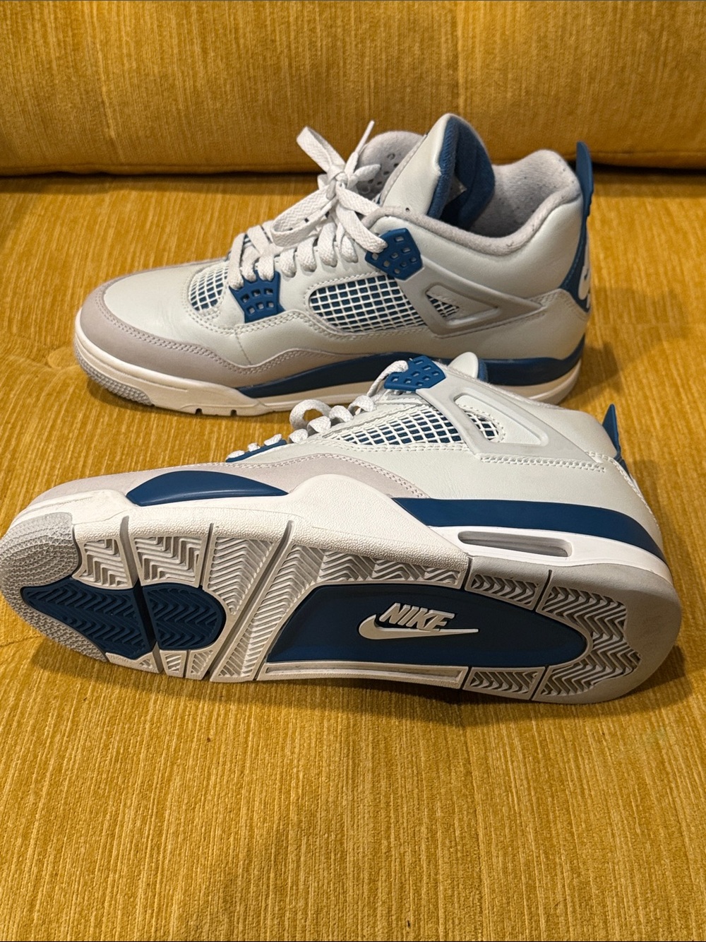 2024 Nike Air Jordan 4 Retro Military Blue 
SZ Men’s 8.5 - Picture 12 of 17